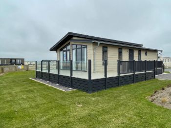 Picture of Brand New Sea Front Lodge