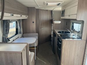 Picture of Compass Casita 586