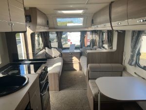 Picture of Compass Casita 586