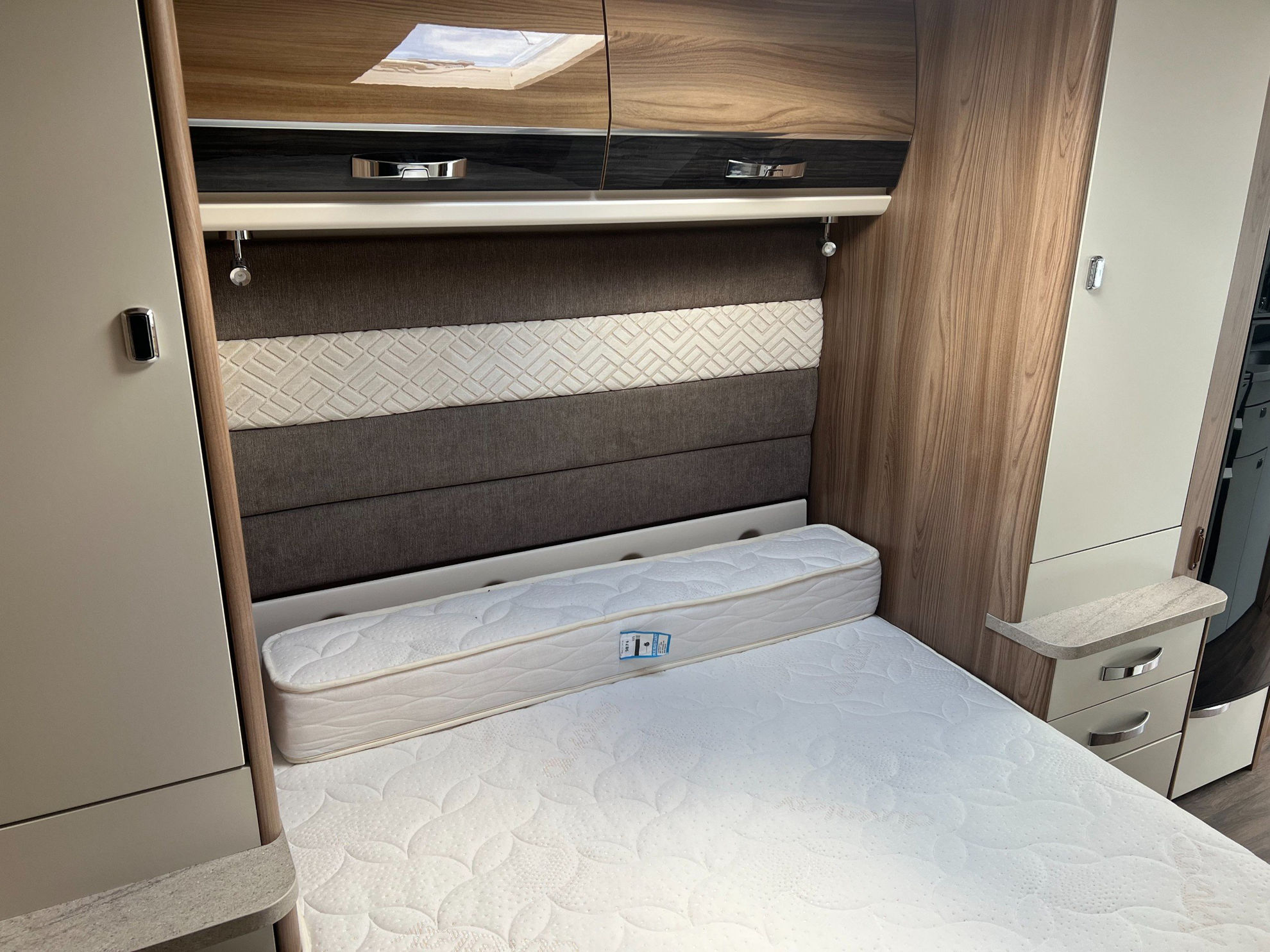 Picture of 2019 Swift Elegance 645