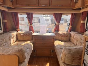 Picture of 2006 Compass Omega 484