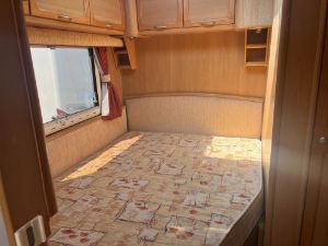 Picture of 2006 Compass Omega 484