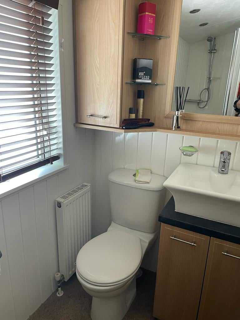 Picture of Willerby Vogue Connoisseur 42x13x2 Bed
